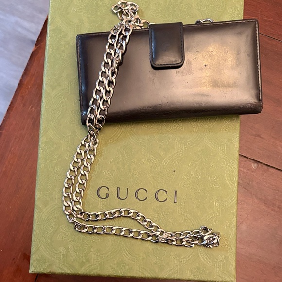 Gucci Black Wallet with Silver Chain - Picture 2 of 5